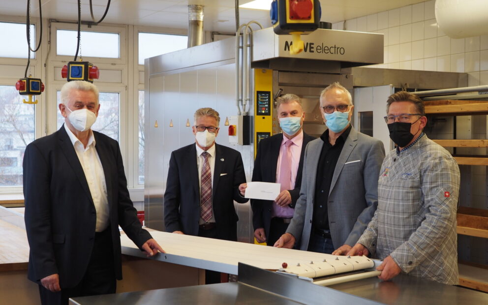 Etagenofen fuer die Schulbackstube 201221 Etagenofen fuer die Schulbackstube 201221