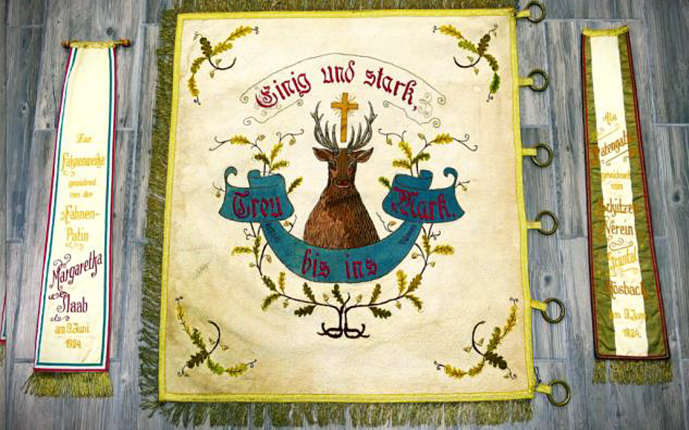 Schuetzenverein Treff Moembris Schimborn Fahne Jubilaeum Schuetzenverein Treff Moembris Schimborn Fahne Jubilaeum