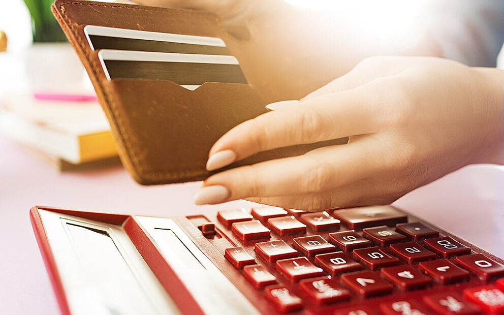 Teuer titelfoto Teuer titelfoto