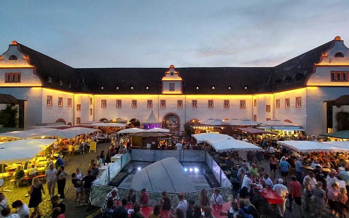 Heusentsamm Weinfest