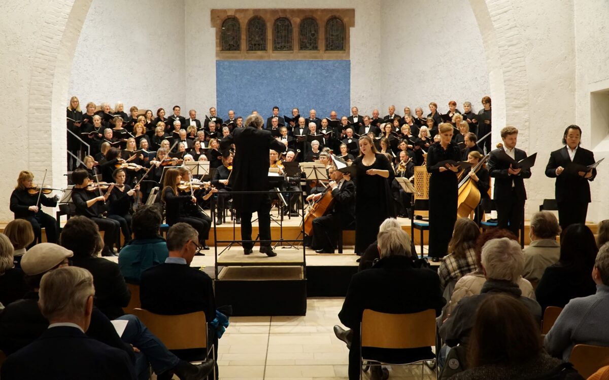 Mozart Requiem red 1