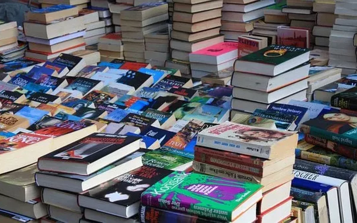 Symbolbild Buechermarkt