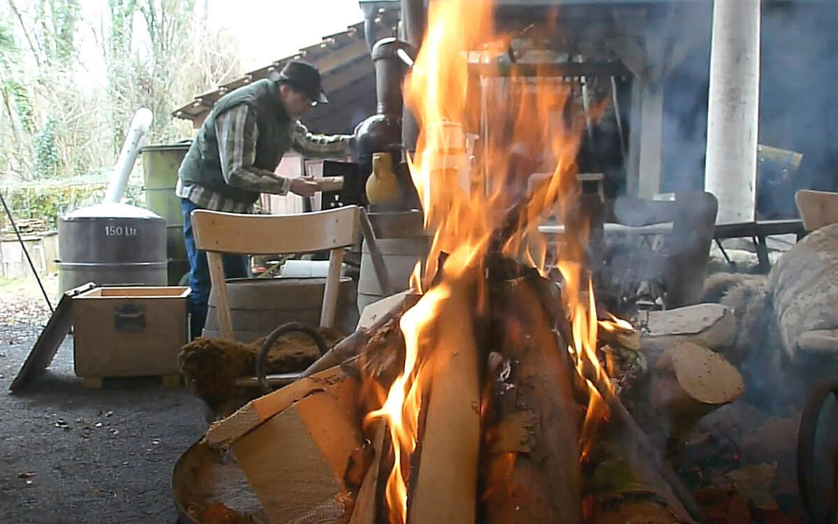 Anfeuern uwe destille