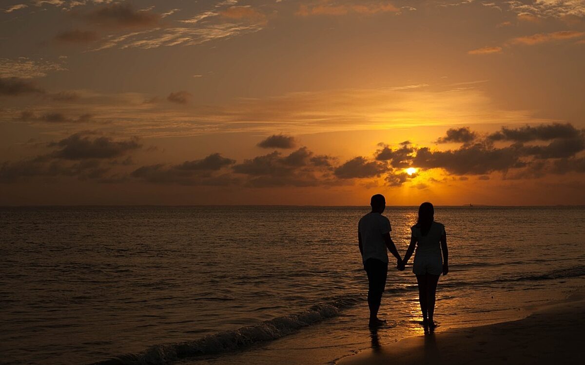 By sunsets 3918367 960 720